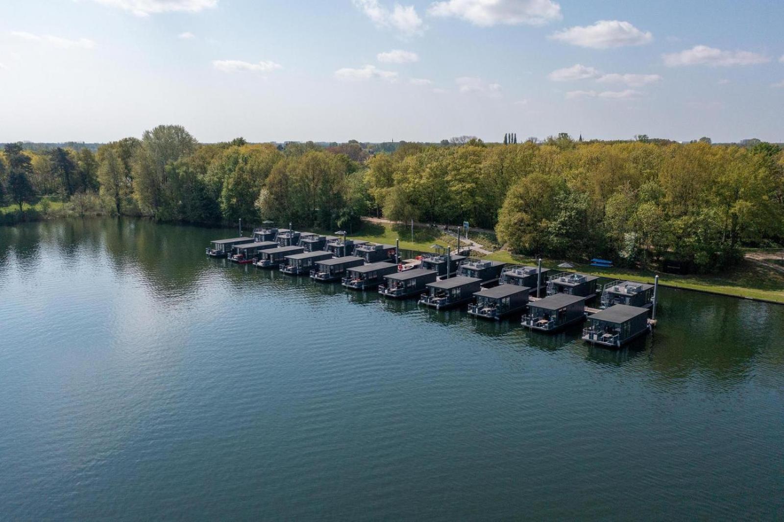 Houseboat Marina Mookerplas 4-6 Persons Plasmolen Exterior photo